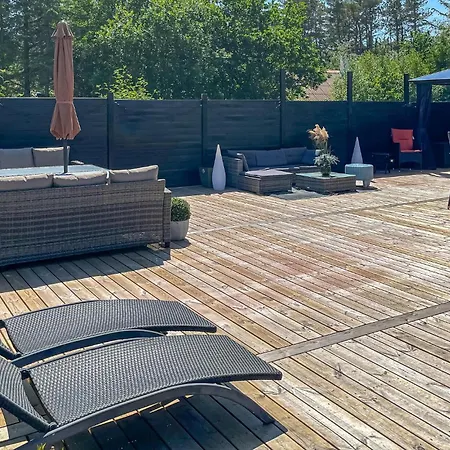 4 Bedroom Stunning In